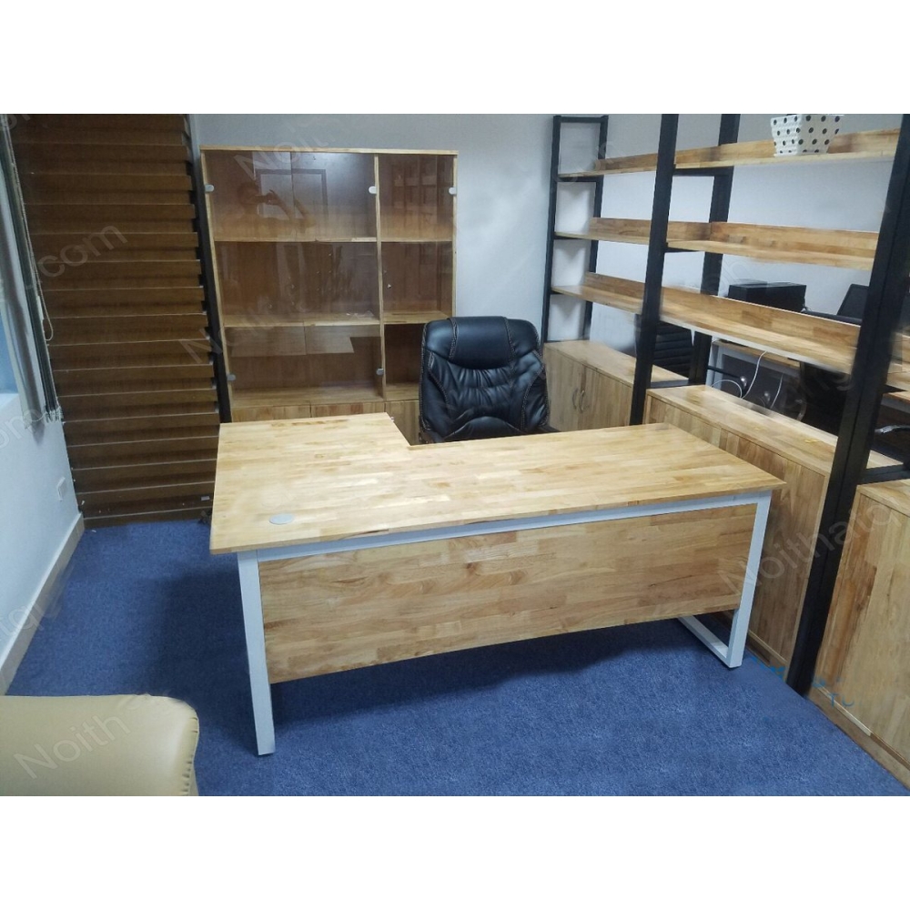 Bàn làm việc chân sắt chữ L gỗ tự nhiên giá rẻ