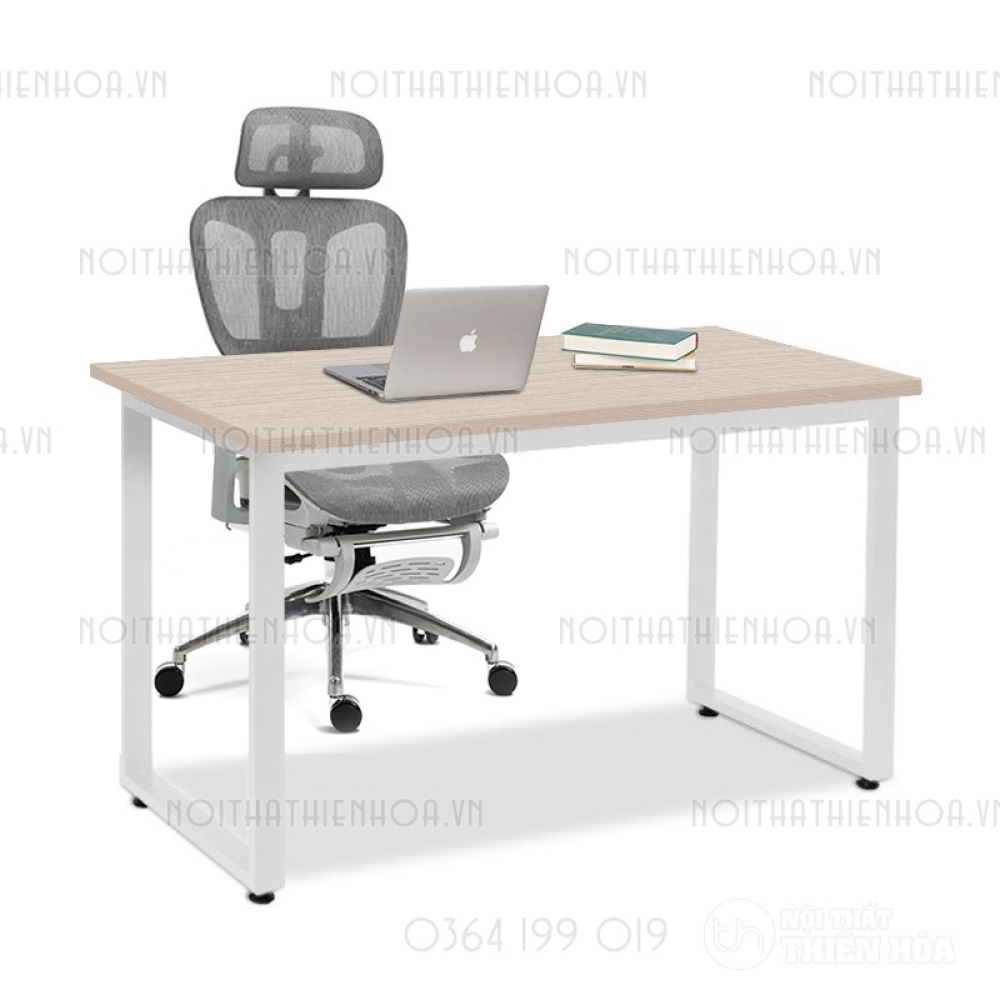 Bàn nhân viên chân u trắng 620