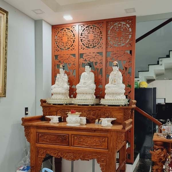 Vách ngăn bàn thờ chữ vạn kết hợp hoa sen - VNB93