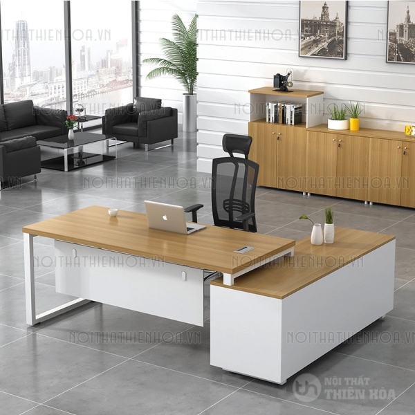 Bàn giám đốc chân sắt 1m8 Ula426D-18