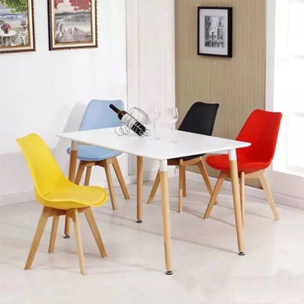 Bộ bàn ăn, cafe cho 4 người gồm bàn T108 0.8×1.2×0.75m và 4 ghế eames nhựa lót nệm chân gỗ 205