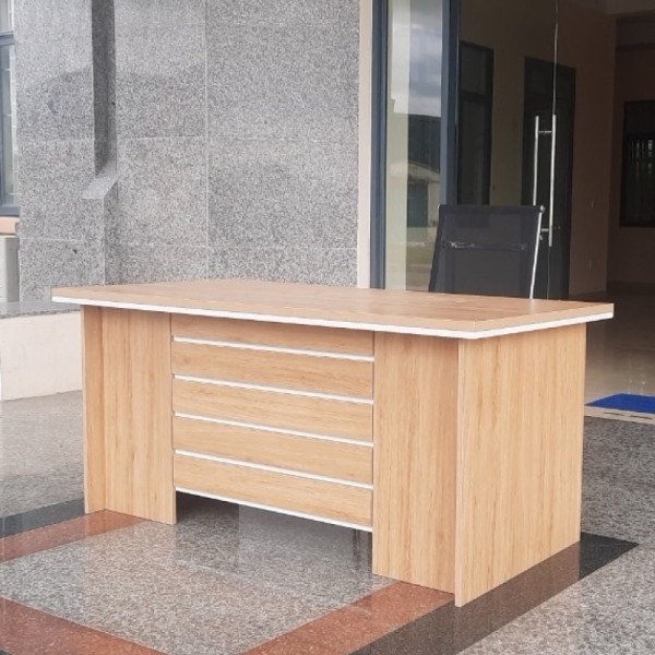 Bàn Giám Đốc Gỗ MDF Sang Trọng Đa Năng – BGĐ68