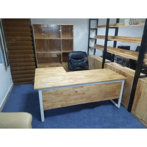Bàn làm việc chân sắt chữ L gỗ tự nhiên giá rẻ