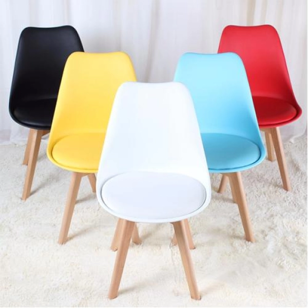 Bộ bàn ăn, cafe cho 6 người gồm bàn T108 0.8×1.2×0.75m và 6 ghế eames nhựa lót nệm chân gỗ 205