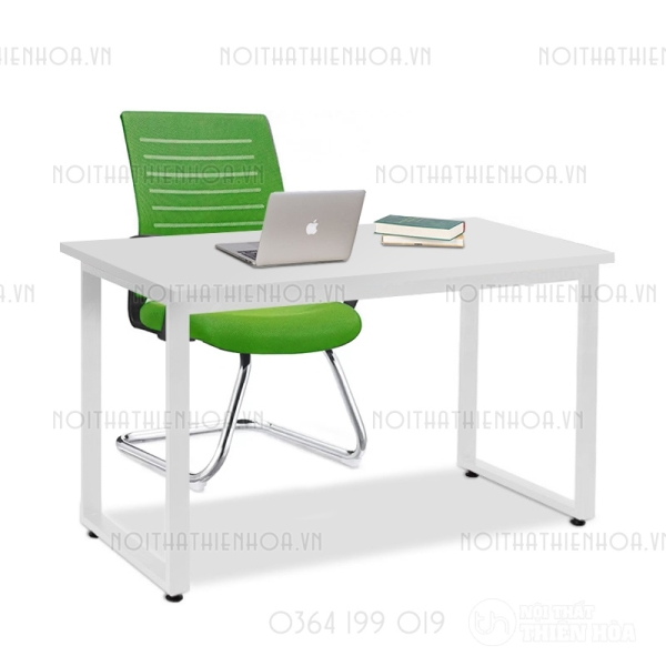 Bàn nhân viên chân u trắng 620